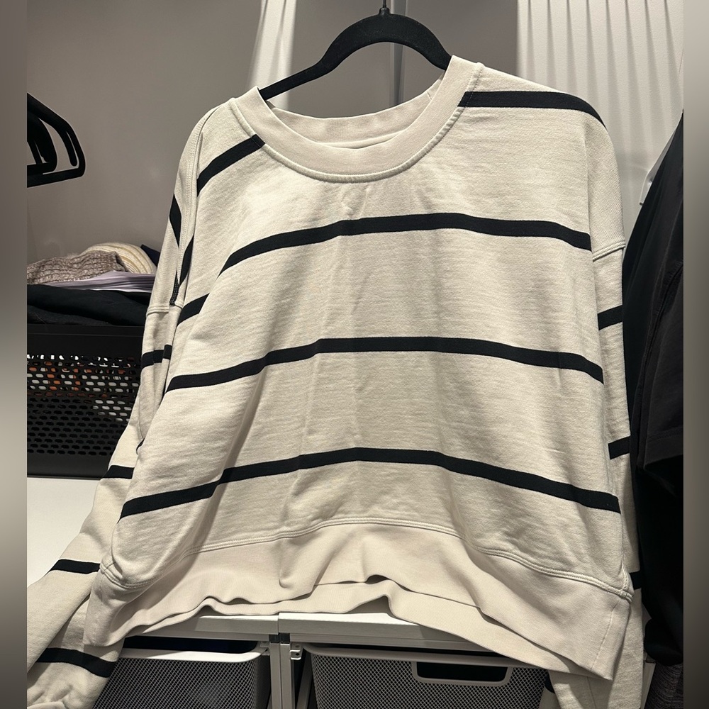Lululemon Perfectly Oversized Cropped Crew size 12